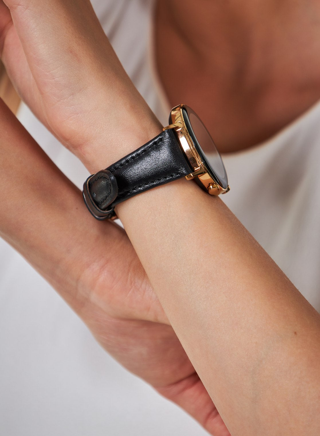 Classic Watch Kamhis Women Leather Strap - Black