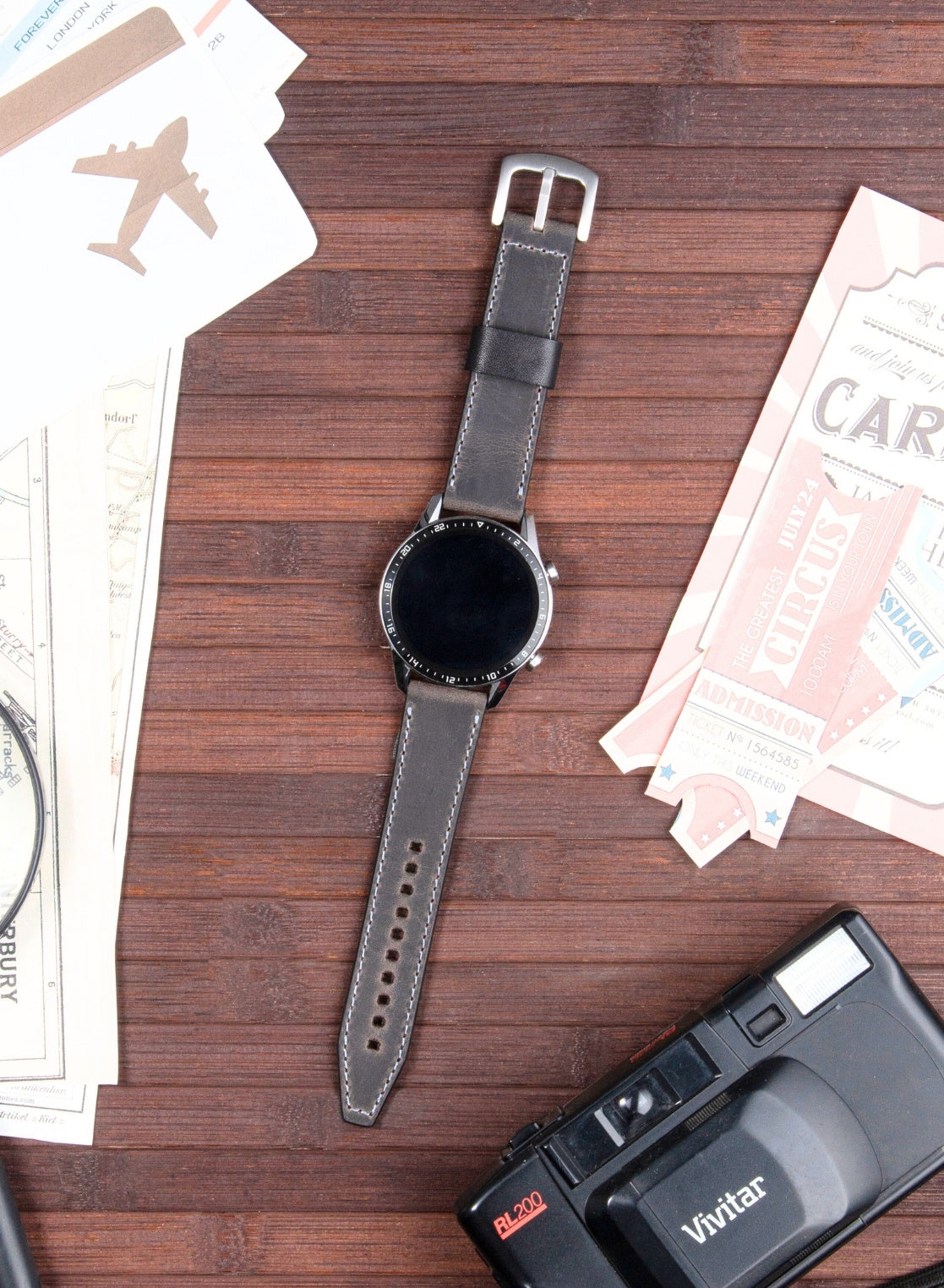 Classic Watch Dissam Leather Strap - Gray