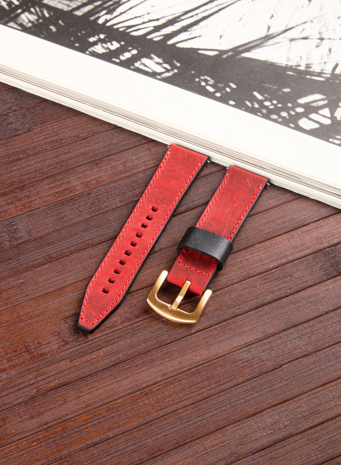Classic Watch Dissam Leather Strap - Red